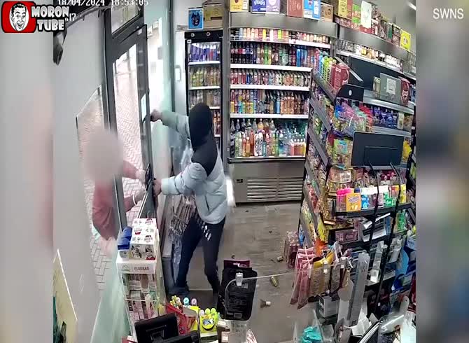 Video :A shrewd businessman locks up criminals in his store to catch them